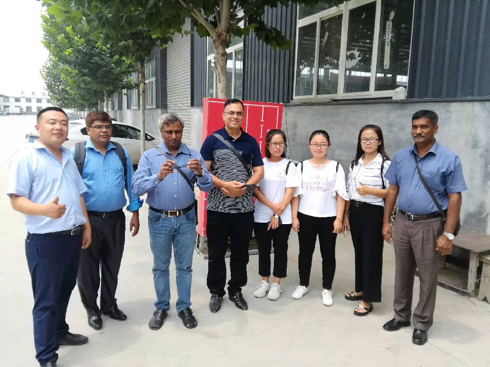 板式家具數控開料機的日常維護要點